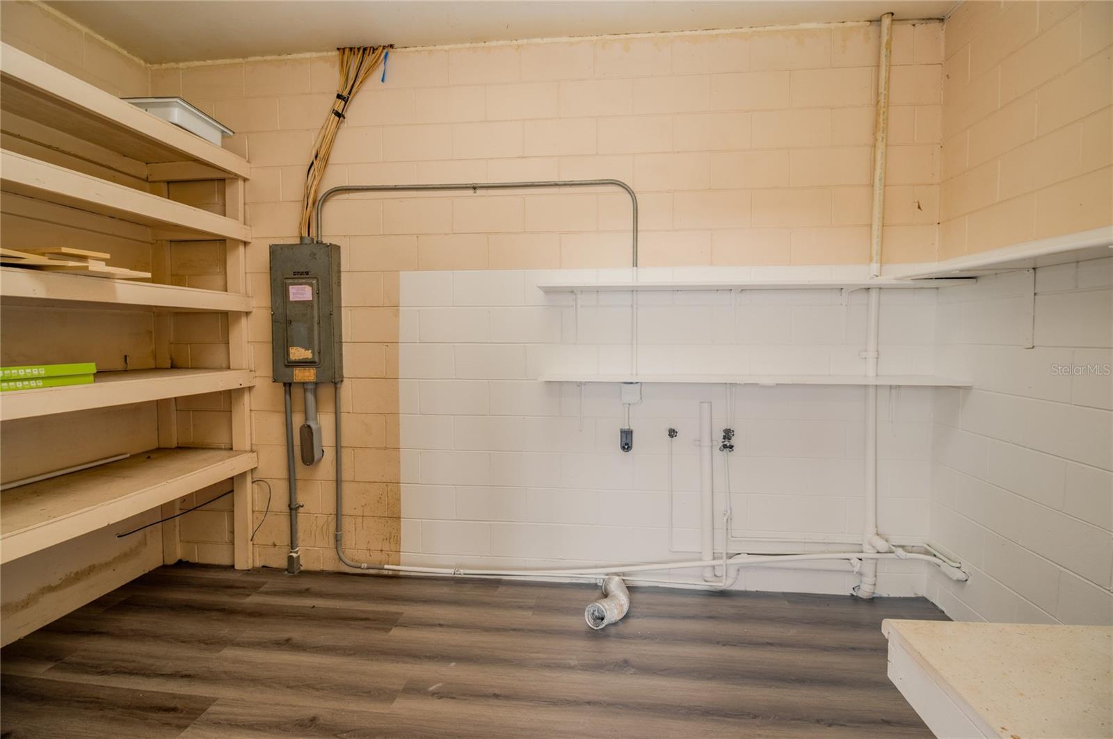 20595 SE HIGHWAY 42, UMATILLA, FL, 32784