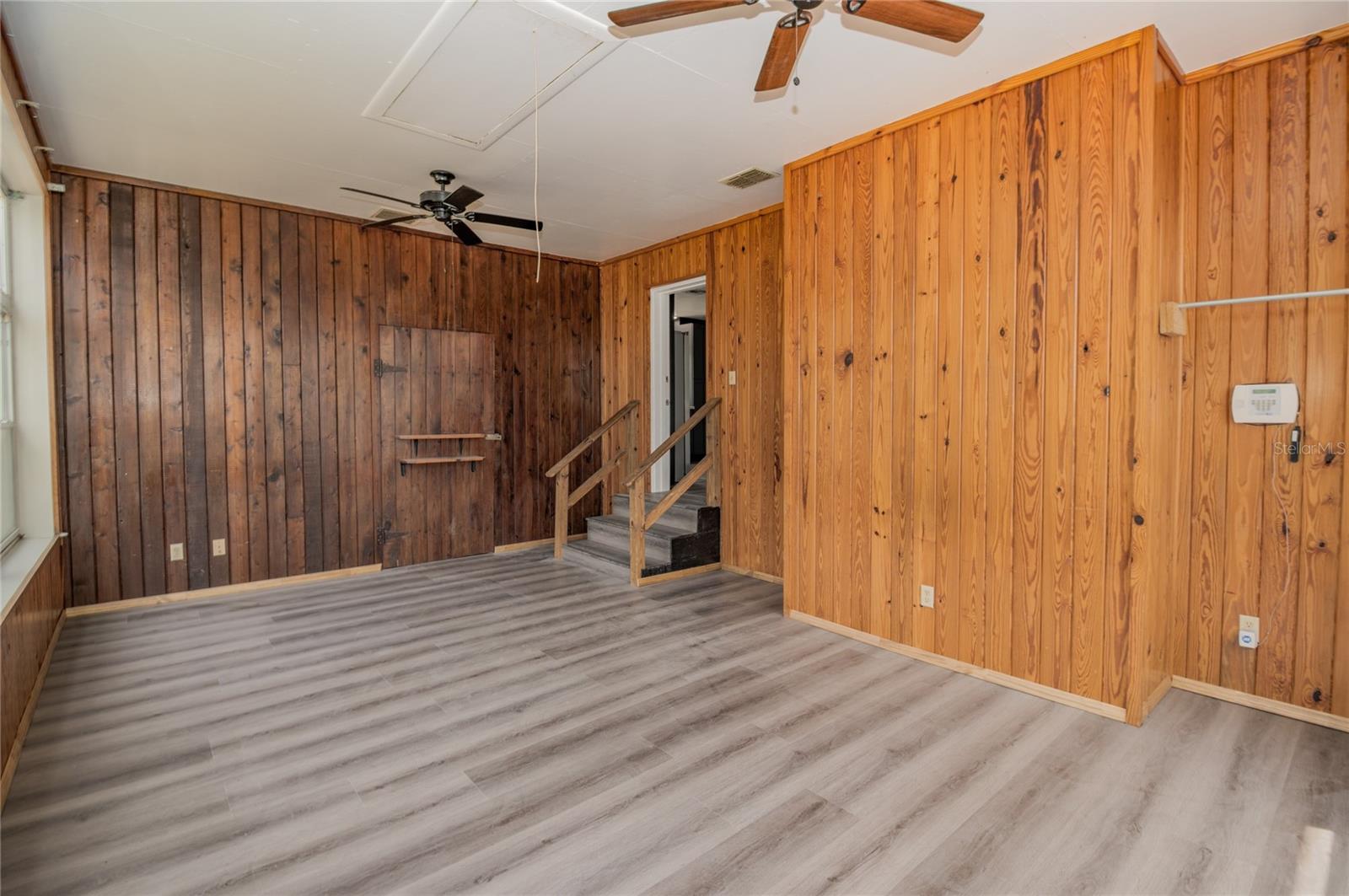 20595 SE HIGHWAY 42, UMATILLA, FL, 32784