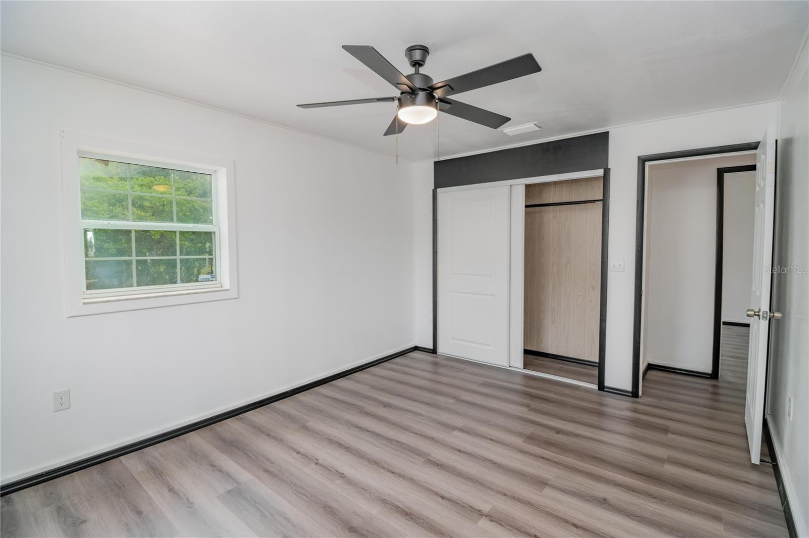 20595 SE HIGHWAY 42, UMATILLA, FL, 32784