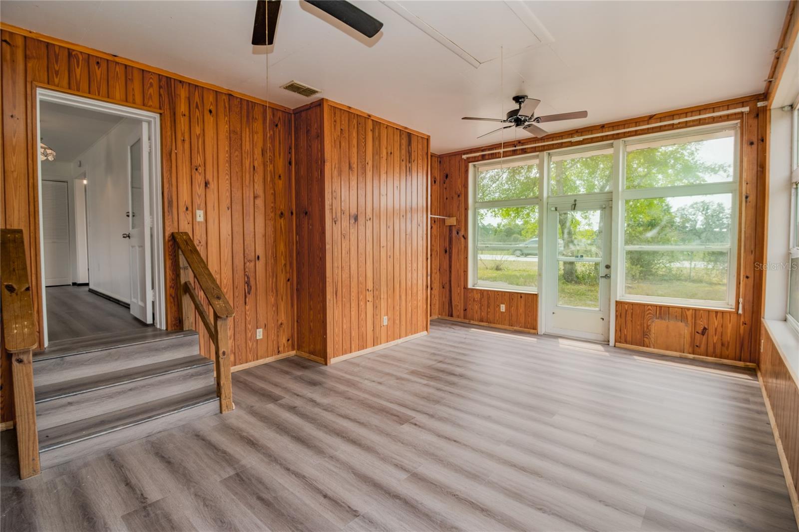 20595 SE HIGHWAY 42, UMATILLA, FL, 32784