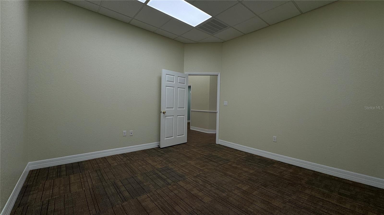 1910 LAKELAND HILLS BLVD, LAKELAND, FL, 33805