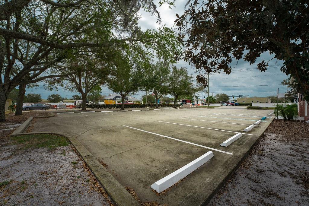 1910 LAKELAND HILLS BLVD, LAKELAND, FL, 33805