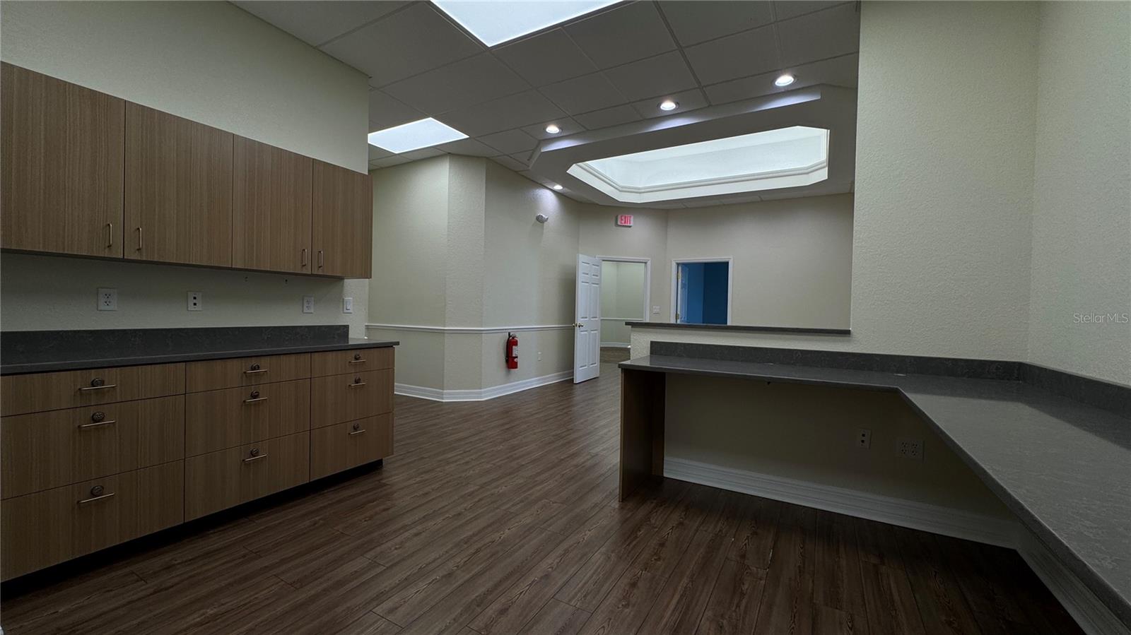 1910 LAKELAND HILLS BLVD, LAKELAND, FL, 33805