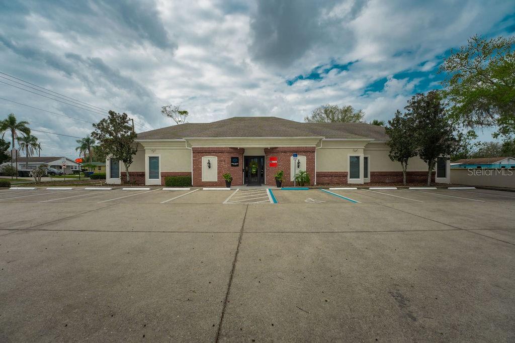 1910 LAKELAND HILLS BLVD, LAKELAND, FL, 33805