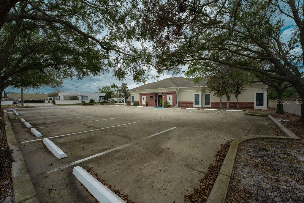 1910 LAKELAND HILLS BLVD, LAKELAND, FL, 33805