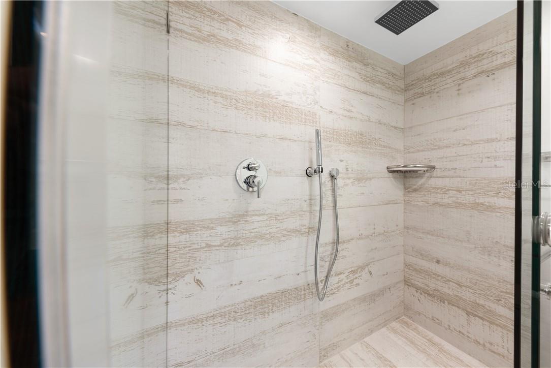 17408 GULF BLVD #201, REDINGTON SHORES, FL, 33708