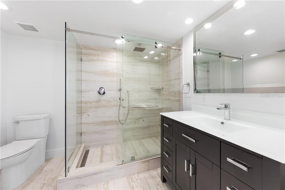 17408 GULF BLVD #201, REDINGTON SHORES, FL, 33708