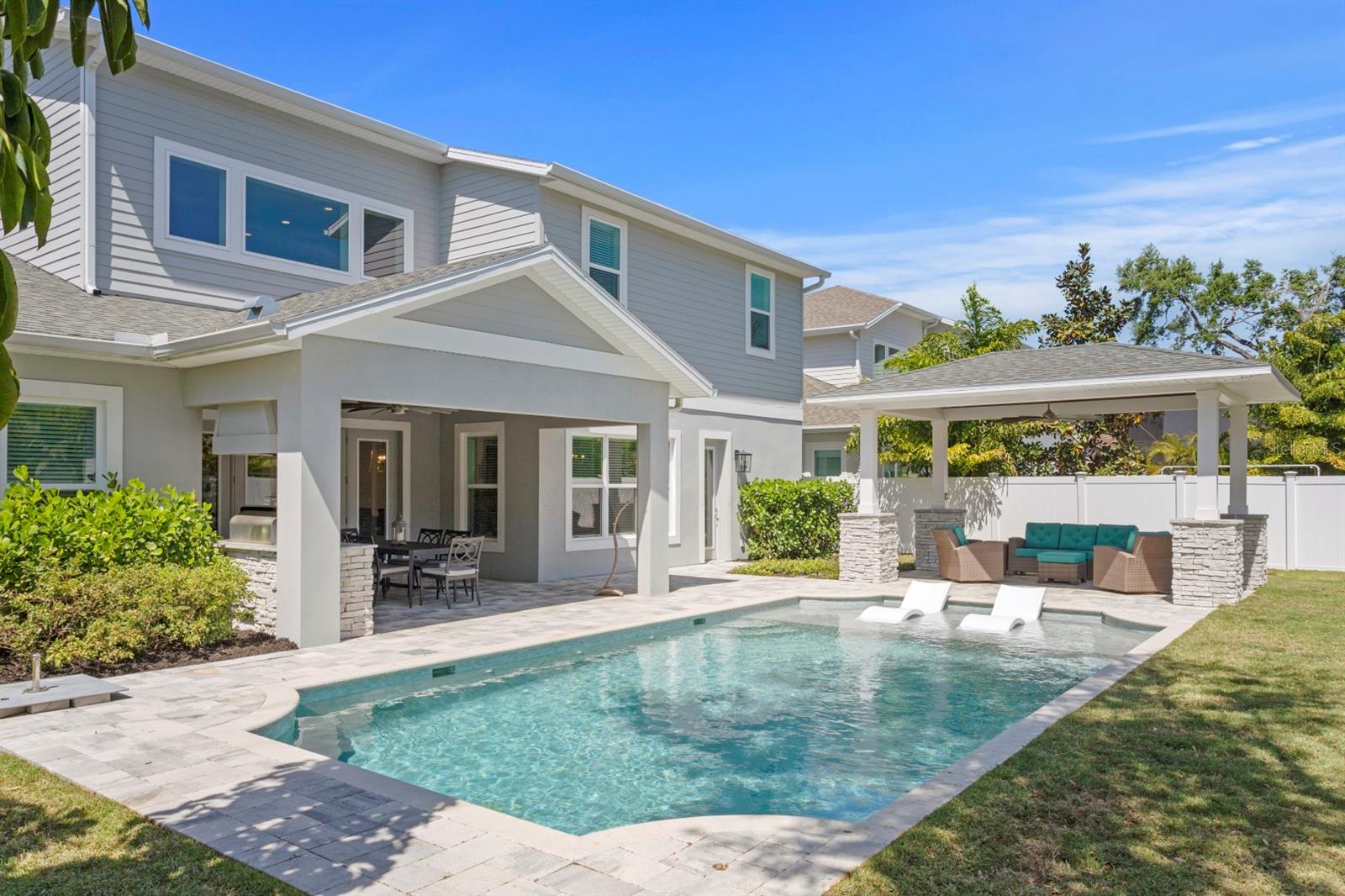 2316 S THIXTON CT, TAMPA, FL, 33629