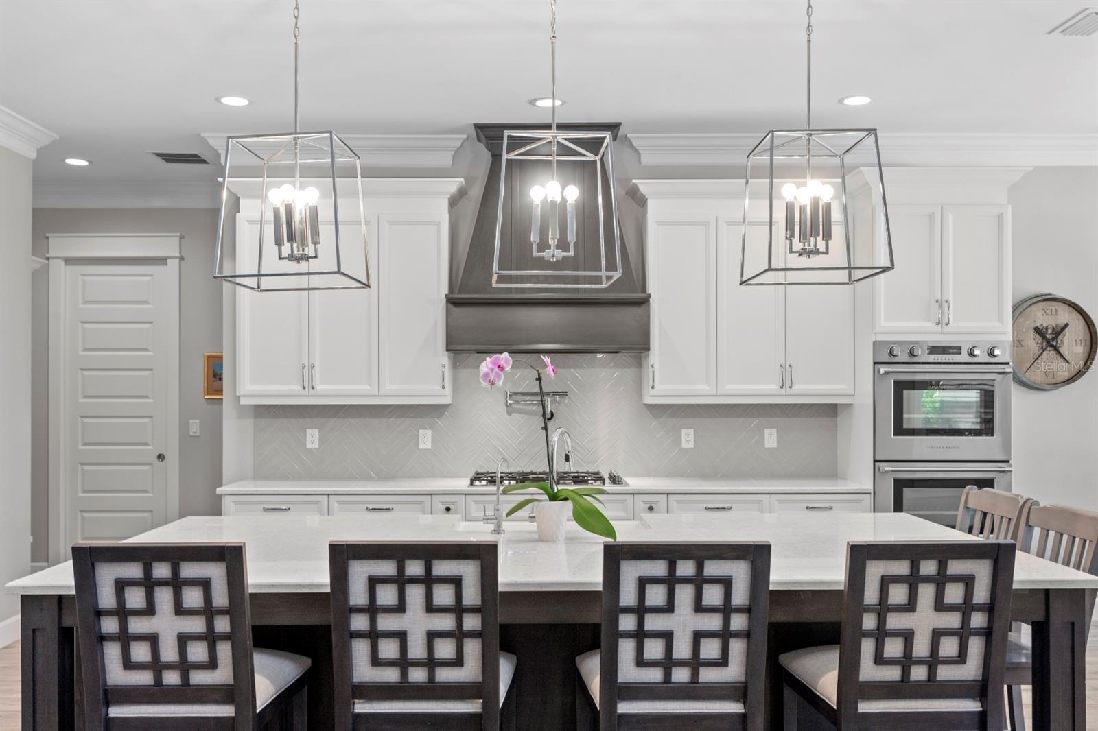 2316 S THIXTON CT, TAMPA, FL, 33629