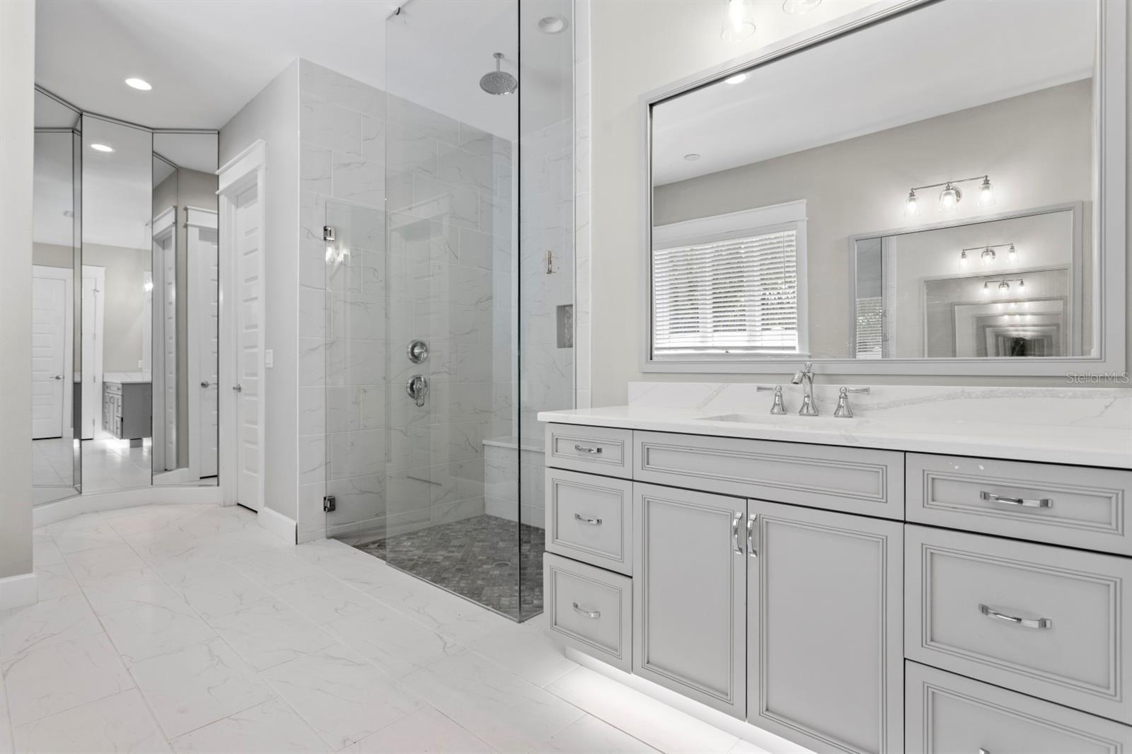 2316 S THIXTON CT, TAMPA, FL, 33629