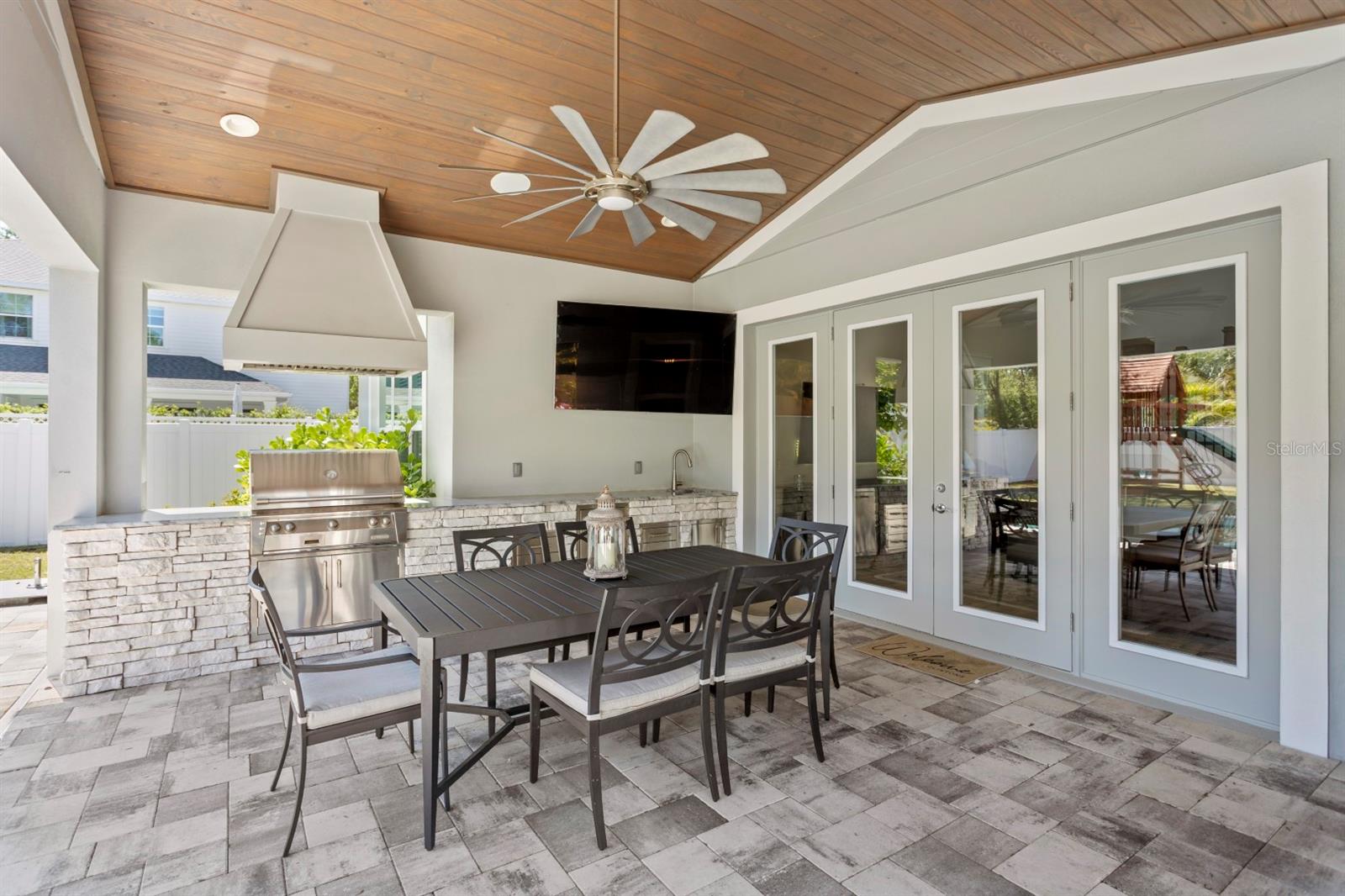 2316 S THIXTON CT, TAMPA, FL, 33629