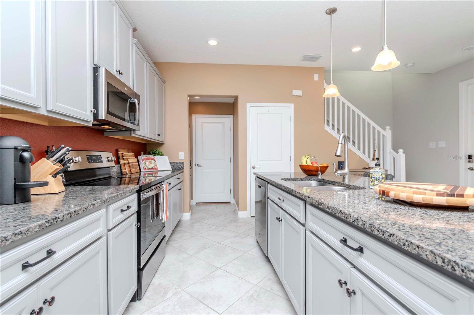 6827 CITRUS CREEK LN, TAMPA, FL, 33625