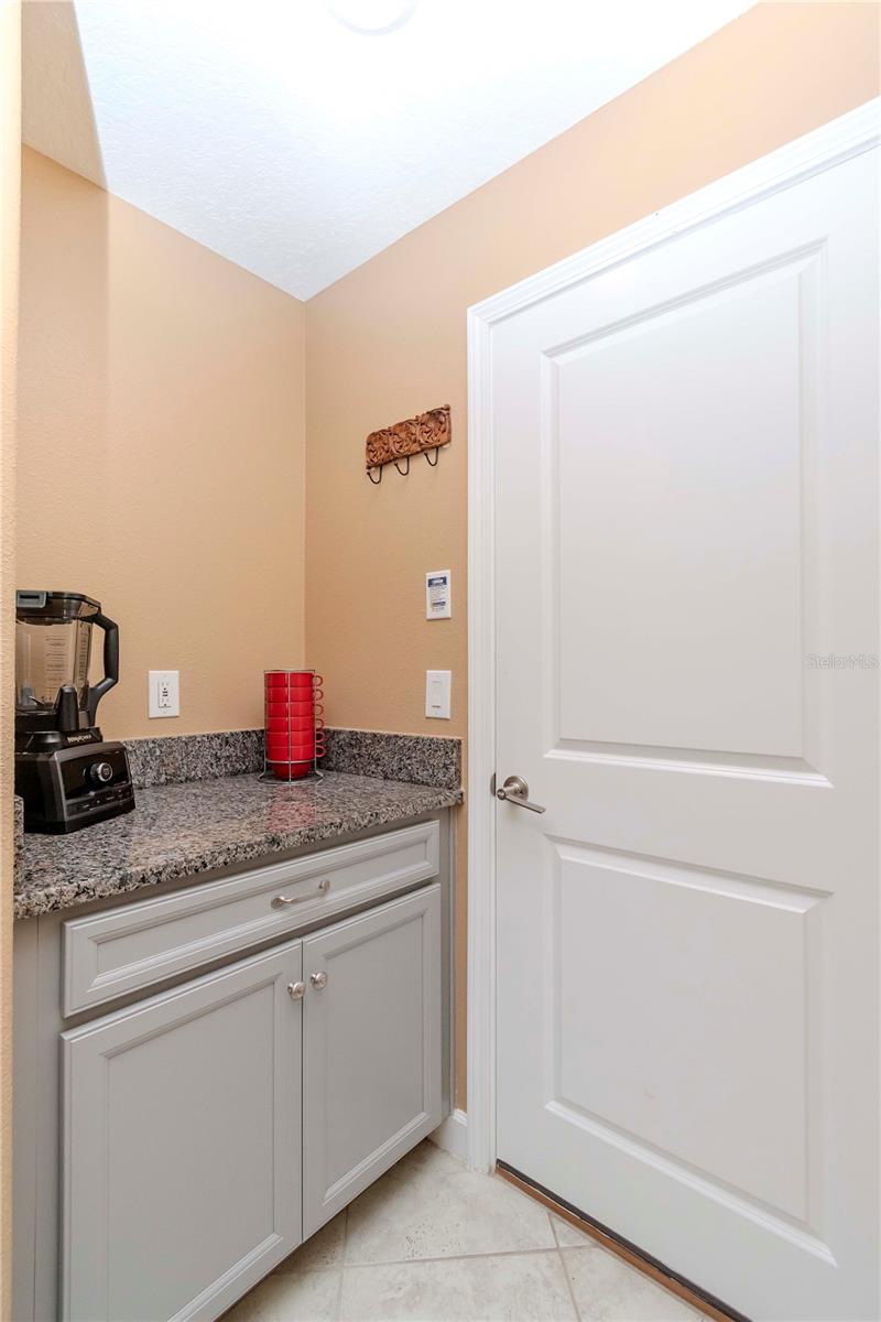 6827 CITRUS CREEK LN, TAMPA, FL, 33625