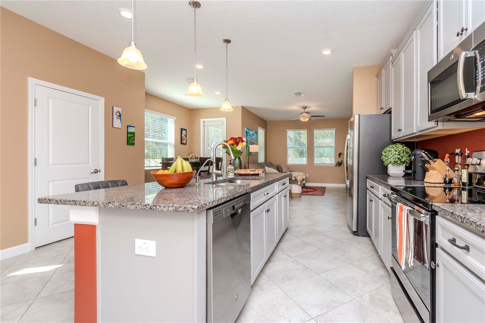 6827 CITRUS CREEK LN, TAMPA, FL, 33625