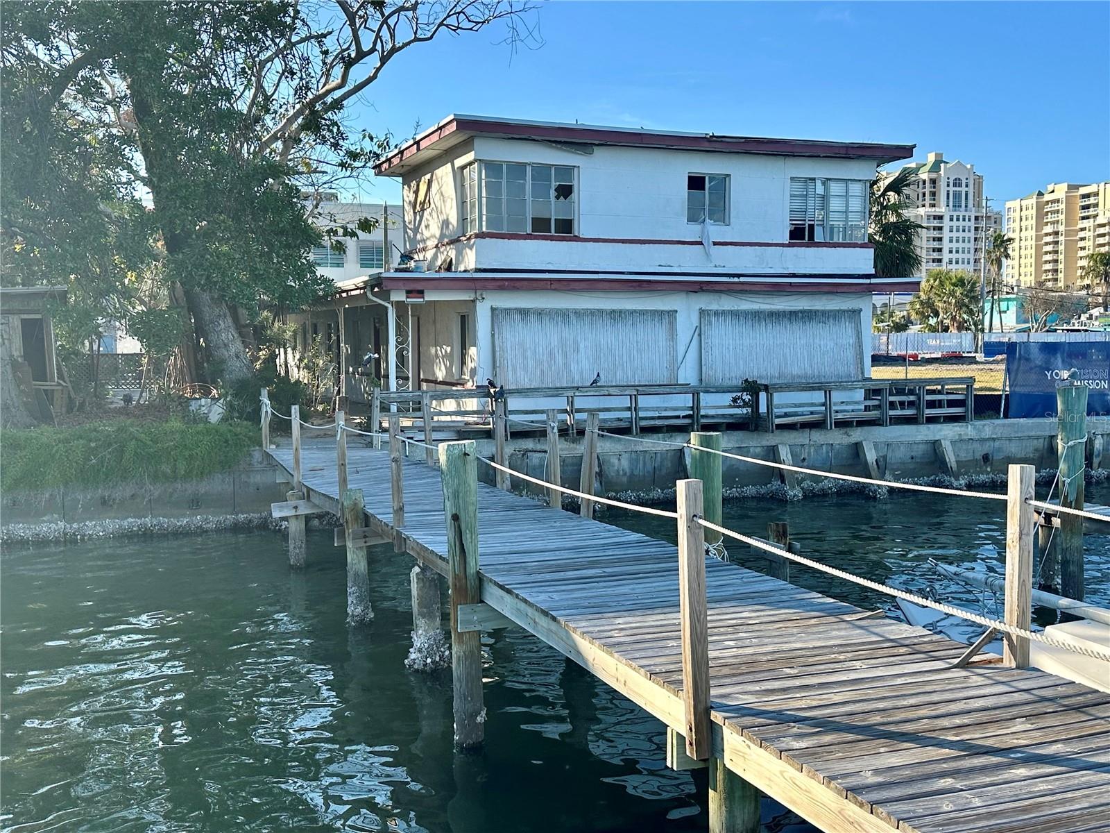 403 E SHORE DR, CLEARWATER BEACH, FL, 33767