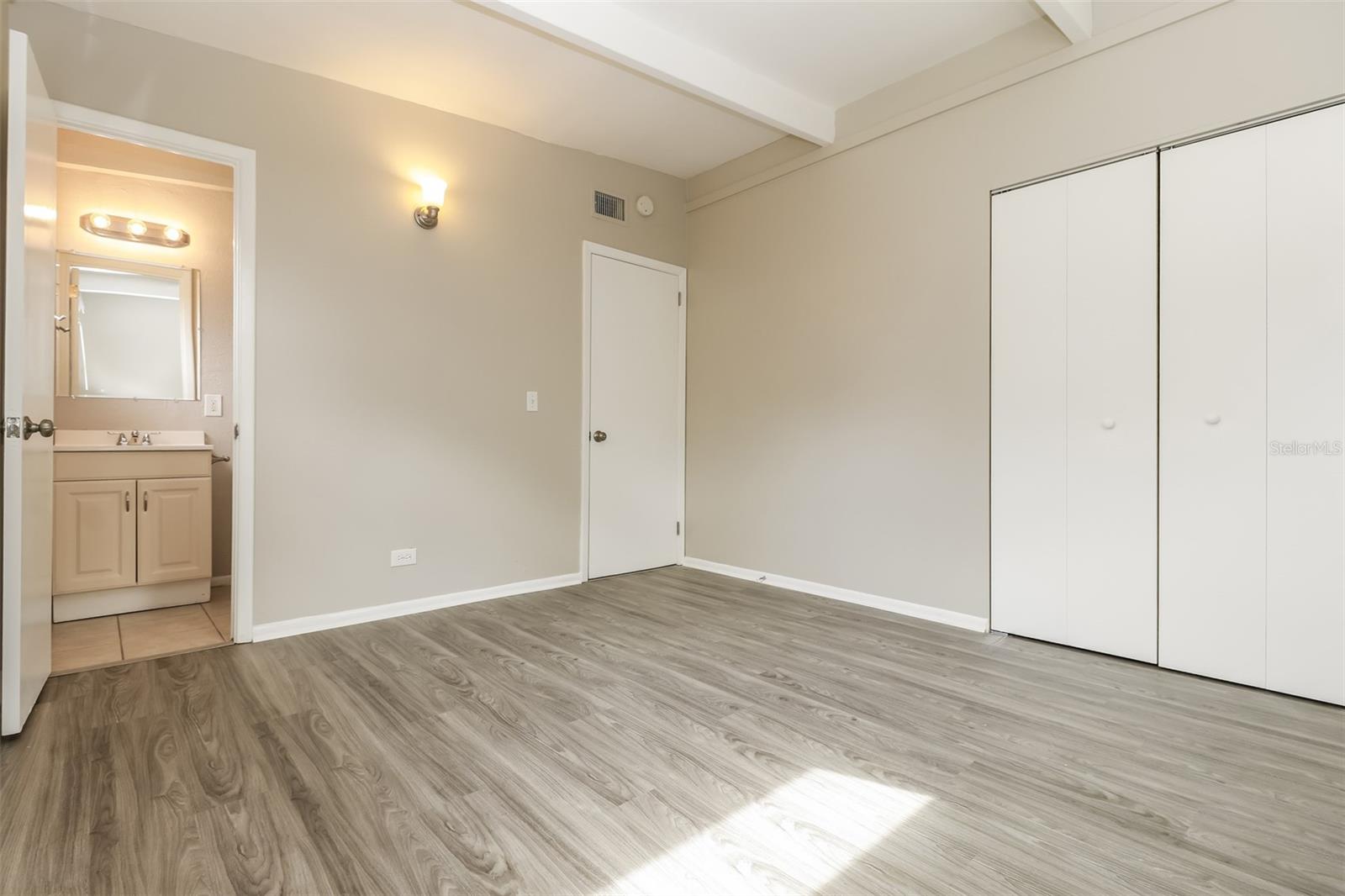 1518 CHANDLER AVE, CLEARWATER, FL, 33755