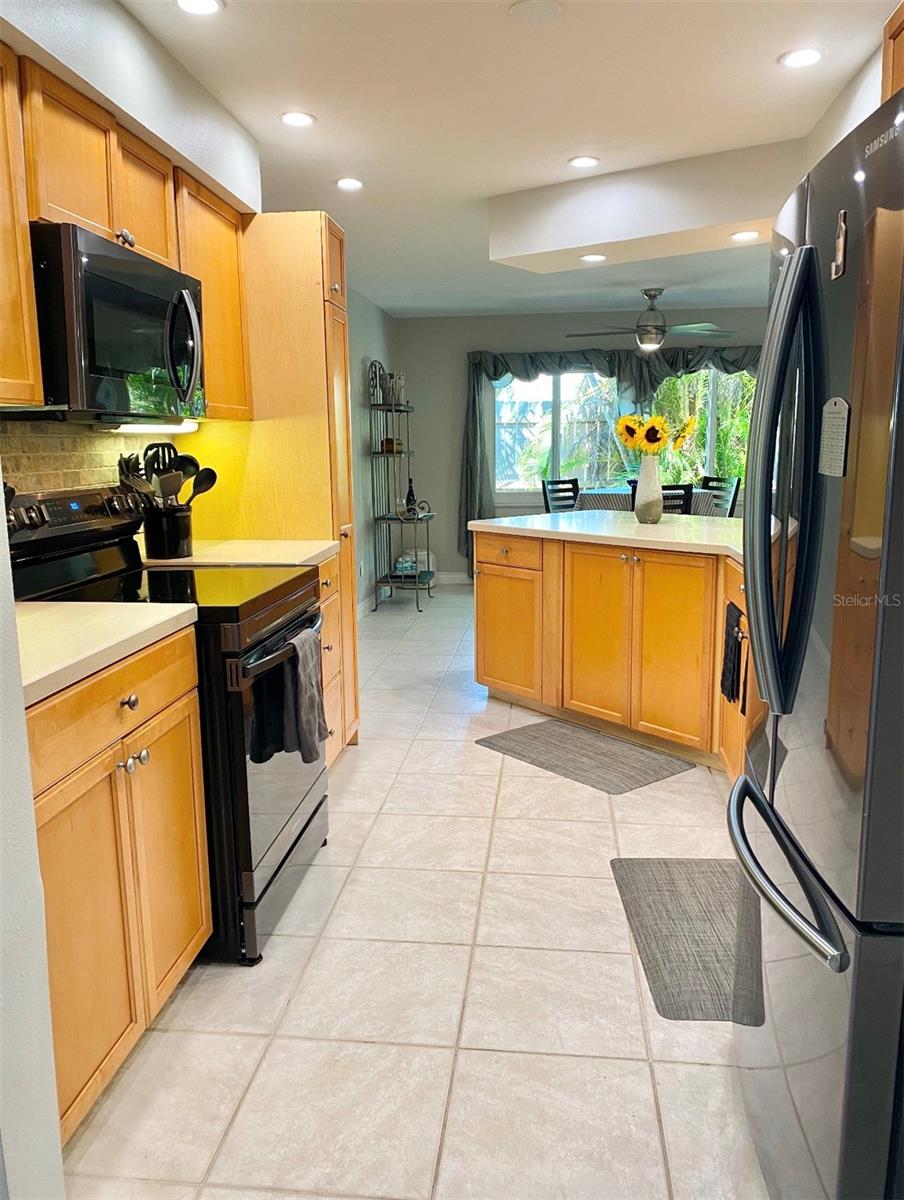 4571 CLEARWATER HARBOR DR S, LARGO, FL, 33770