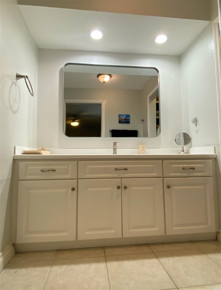 4571 CLEARWATER HARBOR DR S, LARGO, FL, 33770