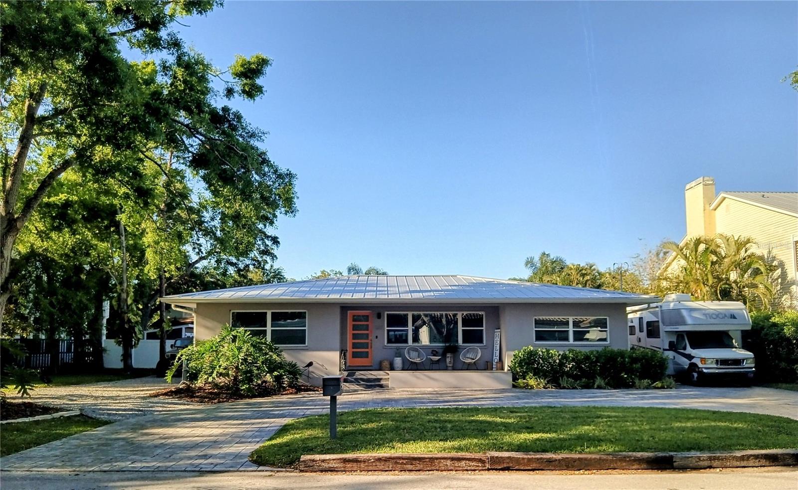 3217 W LAWN AVE, TAMPA, FL, 33611