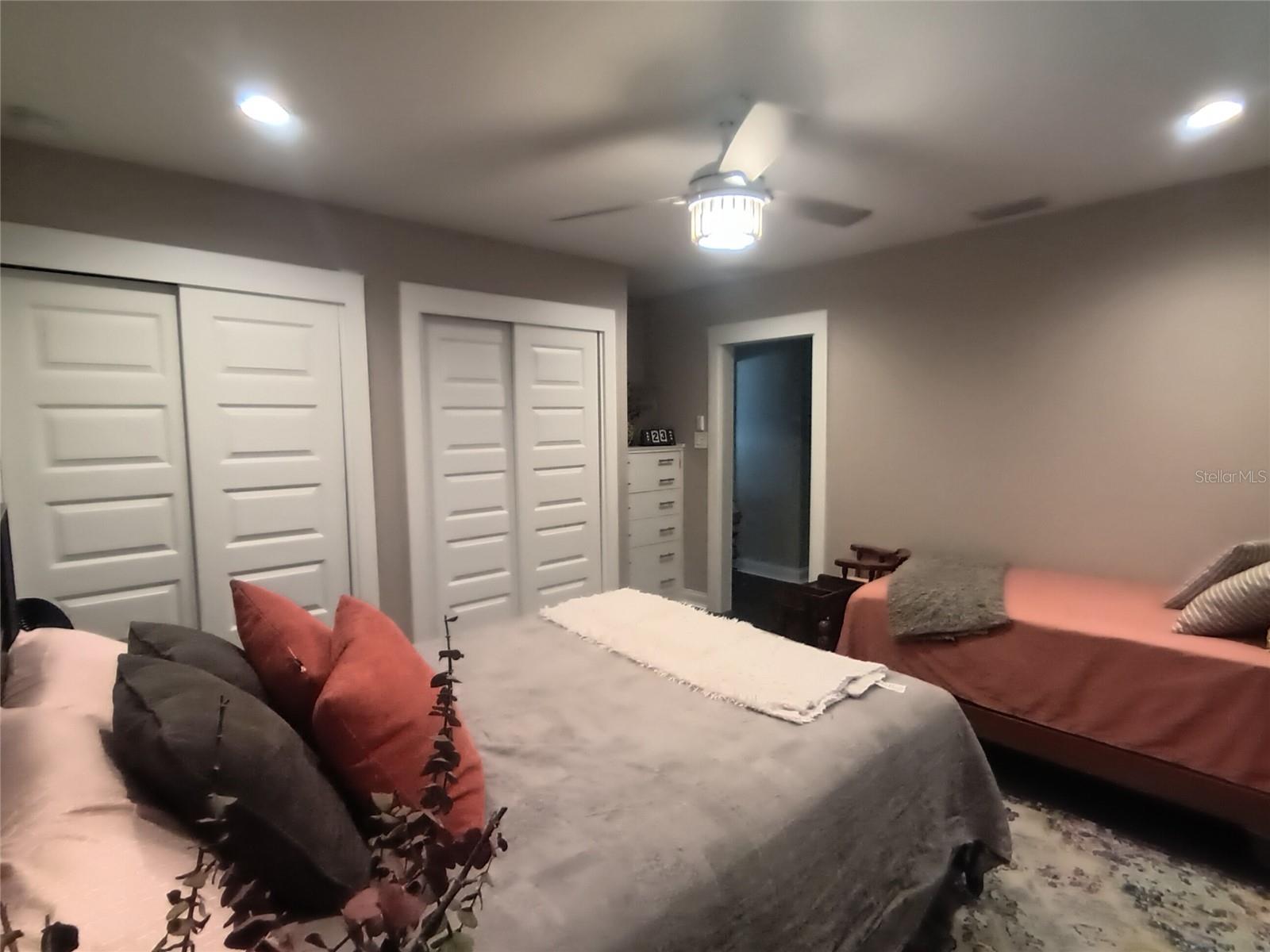 3217 W LAWN AVE, TAMPA, FL, 33611