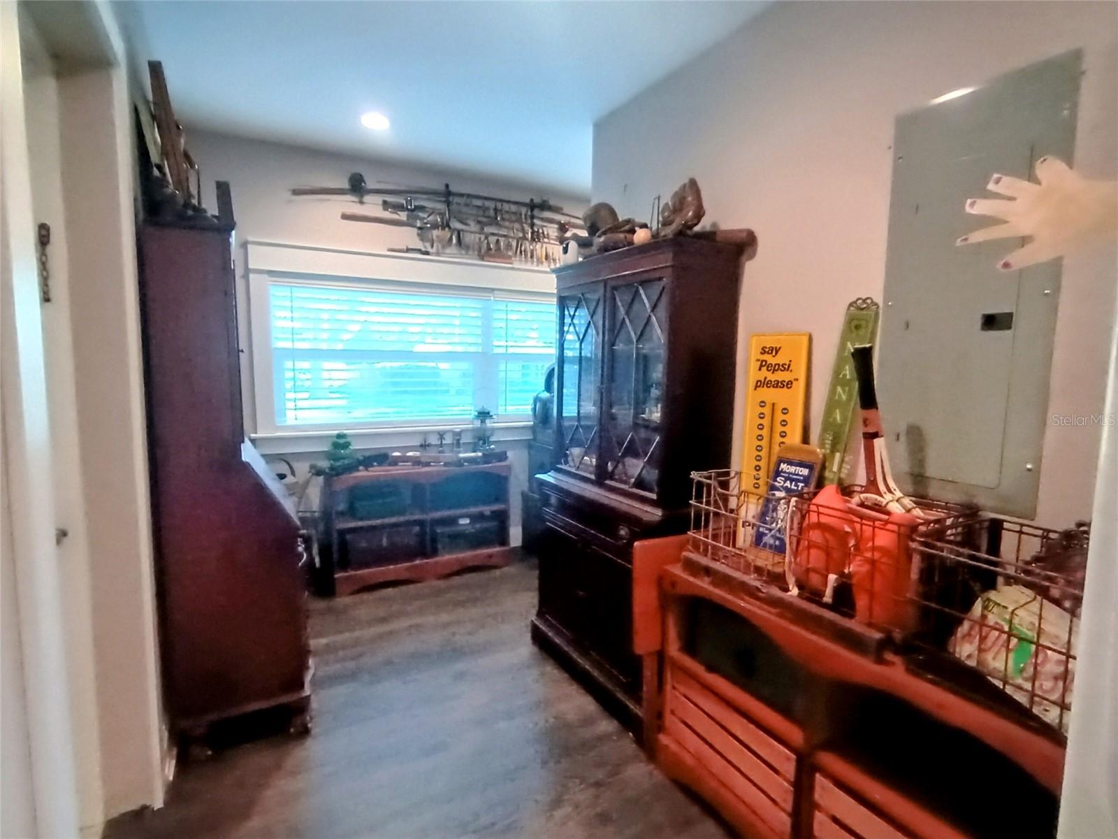 3217 W LAWN AVE, TAMPA, FL, 33611