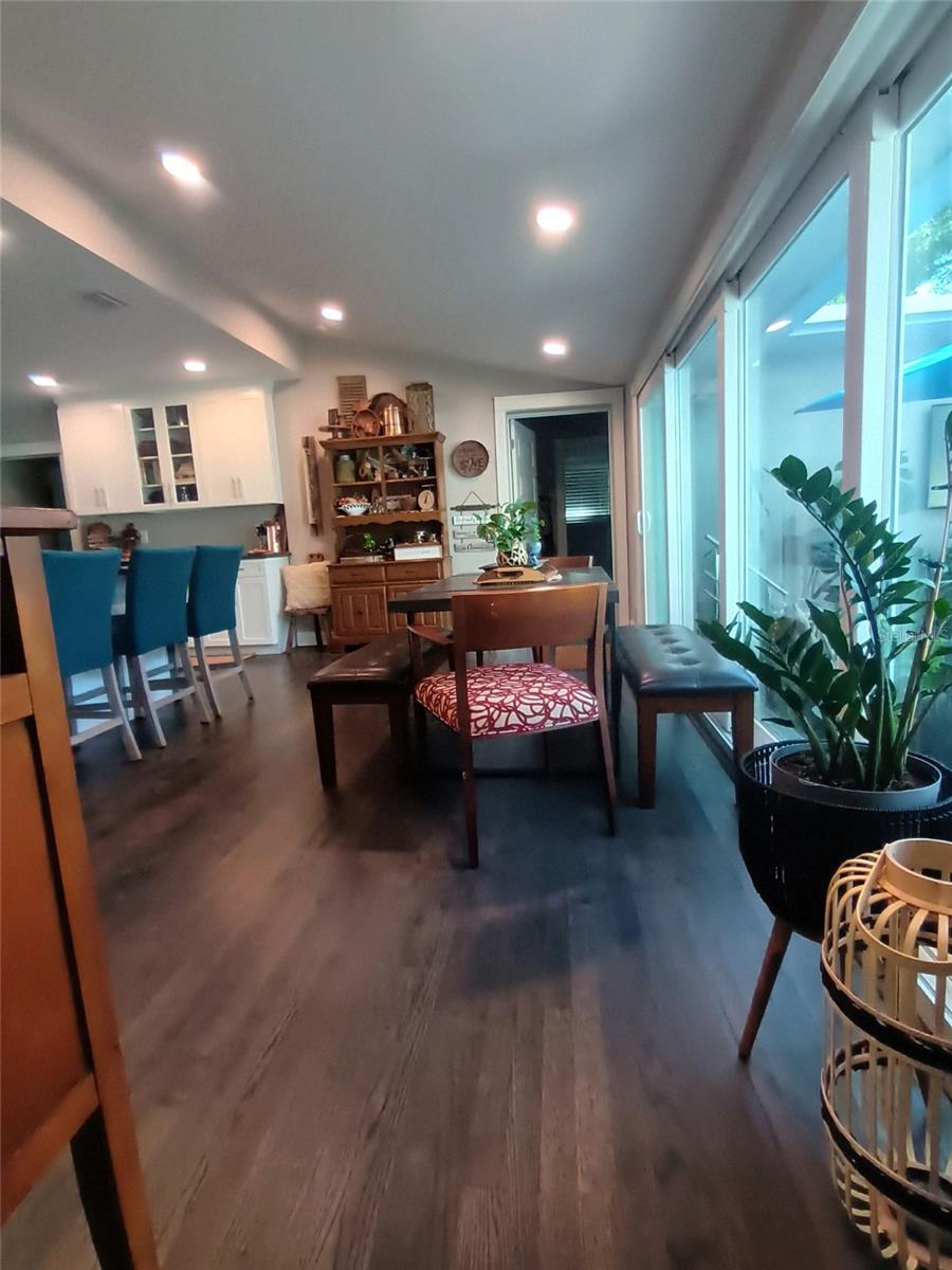 3217 W LAWN AVE, TAMPA, FL, 33611