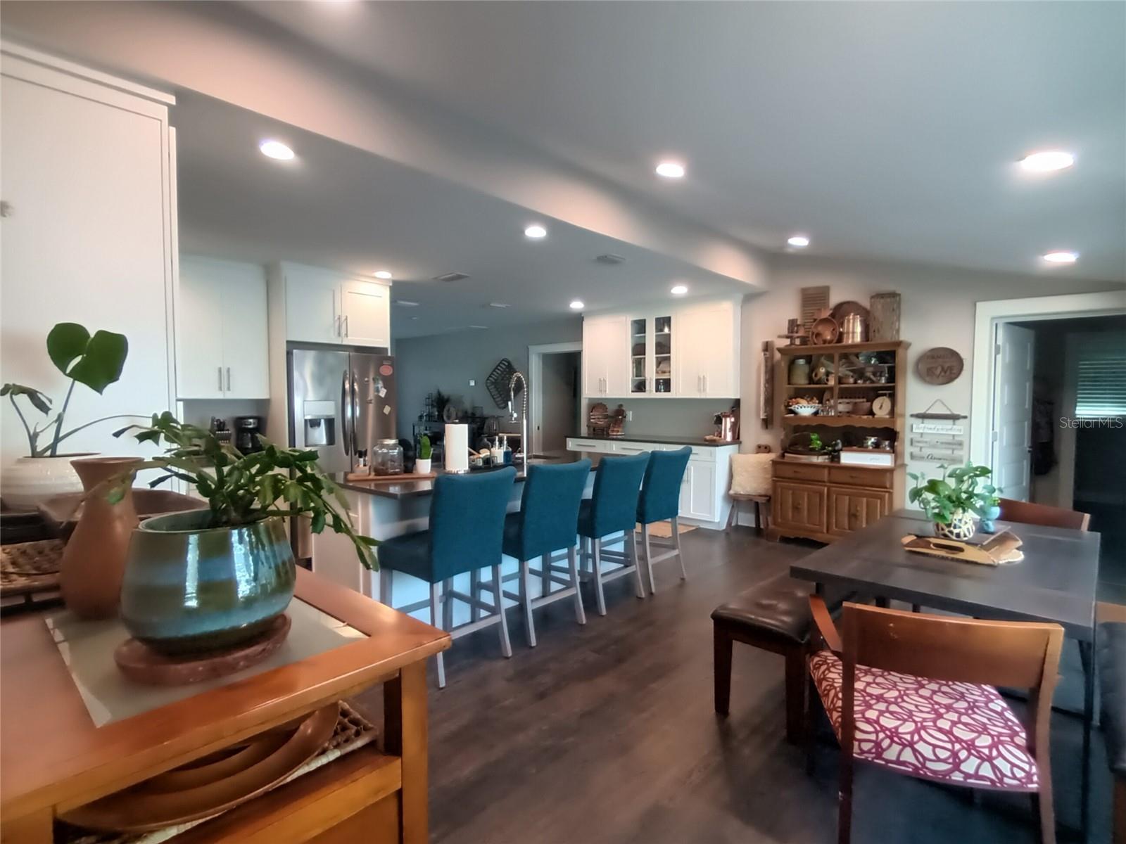 3217 W LAWN AVE, TAMPA, FL, 33611