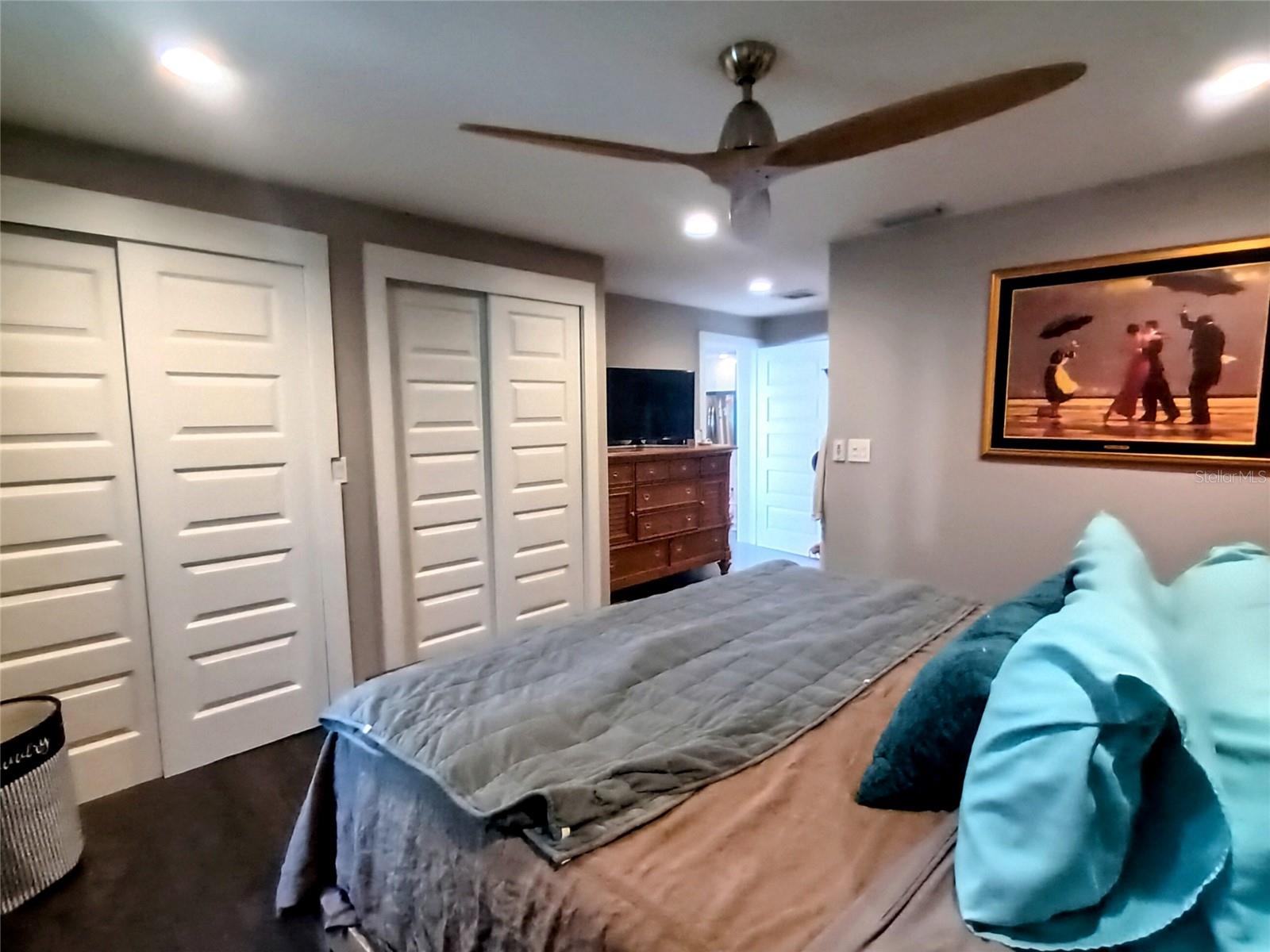 3217 W LAWN AVE, TAMPA, FL, 33611