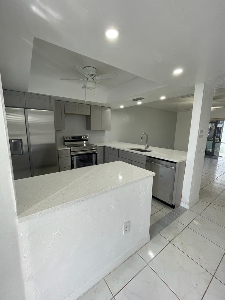 5027 SW 16TH PL #102, CAPE CORAL, FL, 33914