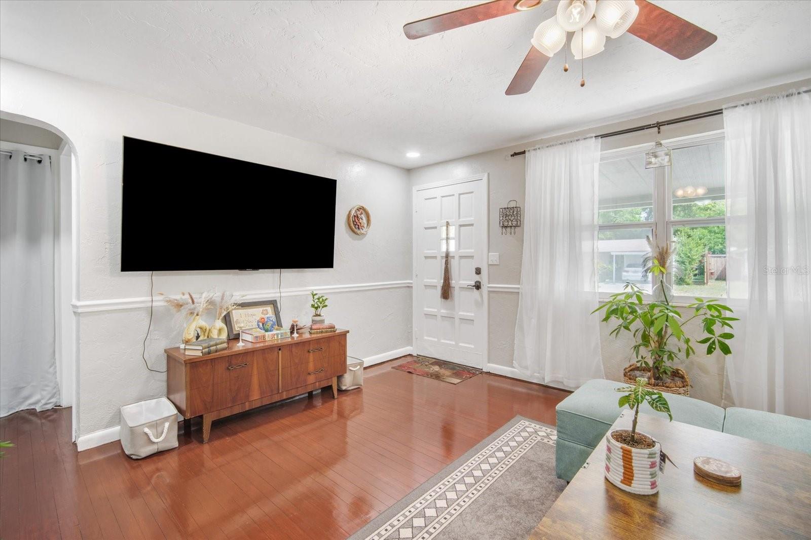 5050 68TH WAY N, ST PETERSBURG, FL, 33709