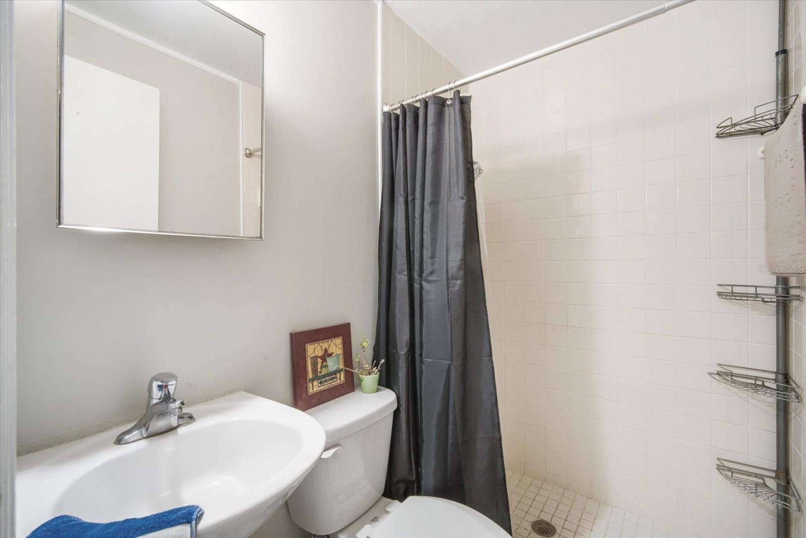 5050 68TH WAY N, ST PETERSBURG, FL, 33709