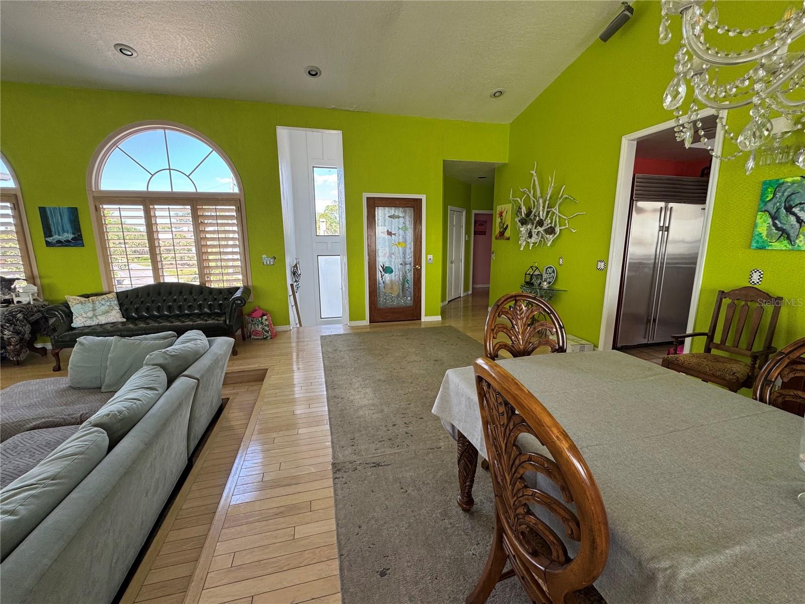 121 AUGUSTA AVE, PALM HARBOR, FL, 34683
