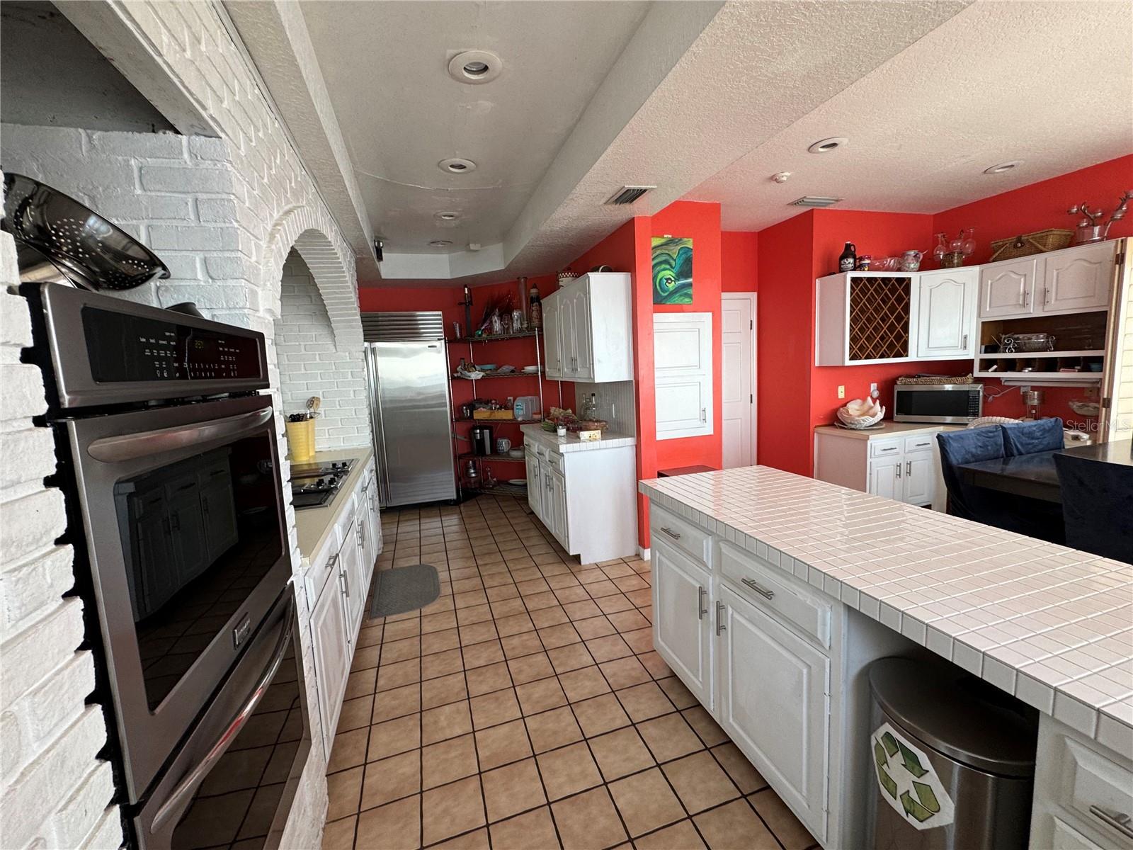 121 AUGUSTA AVE, PALM HARBOR, FL, 34683