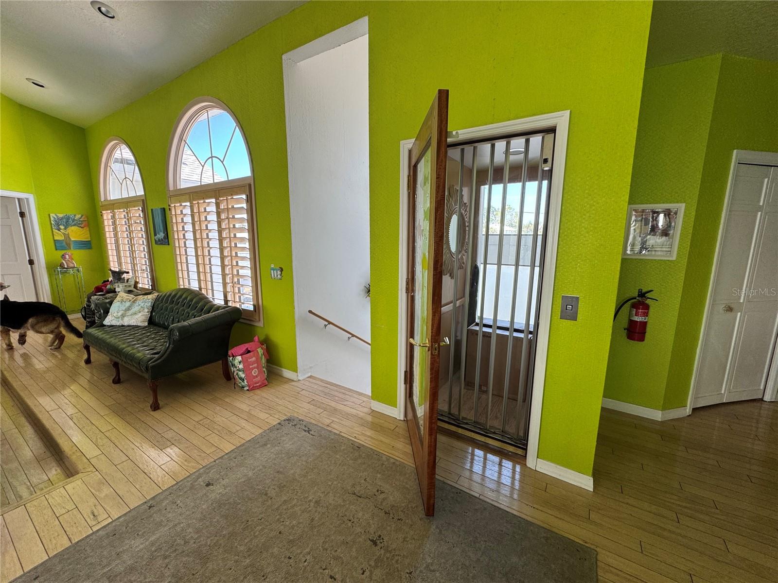 121 AUGUSTA AVE, PALM HARBOR, FL, 34683