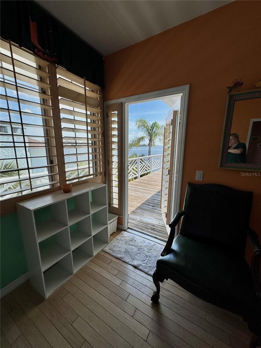 121 AUGUSTA AVE, PALM HARBOR, FL, 34683