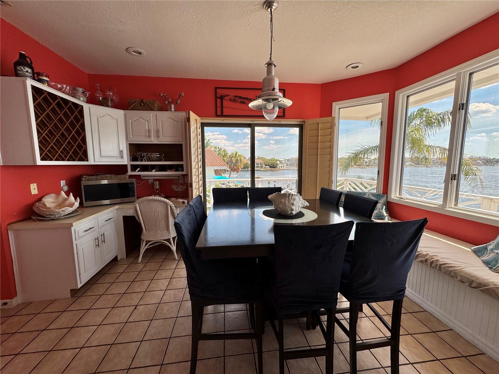 121 AUGUSTA AVE, PALM HARBOR, FL, 34683