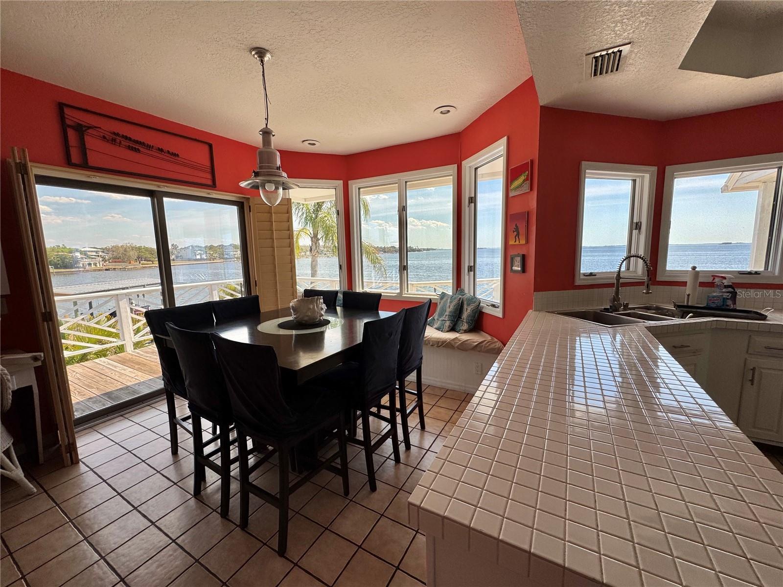 121 AUGUSTA AVE, PALM HARBOR, FL, 34683