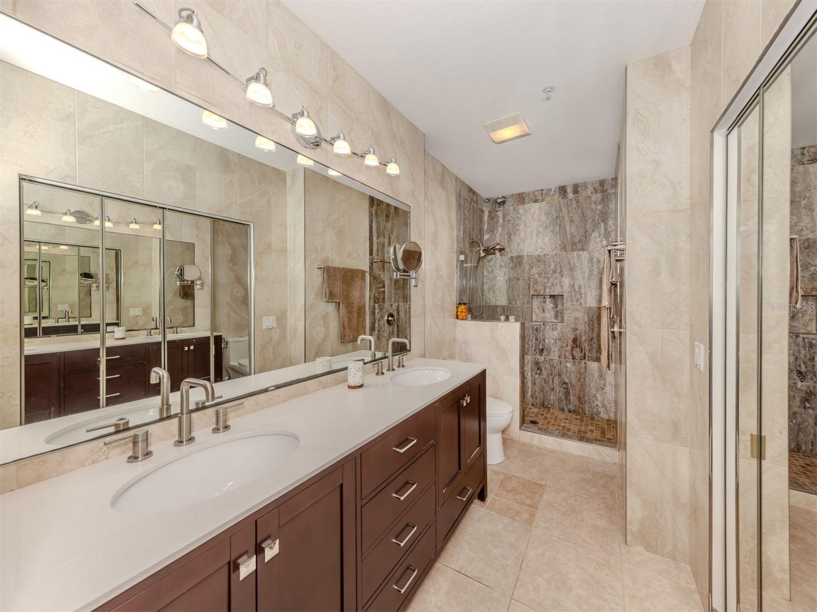 432 SUNSET LAKE BLVD #205, VENICE, FL, 34292