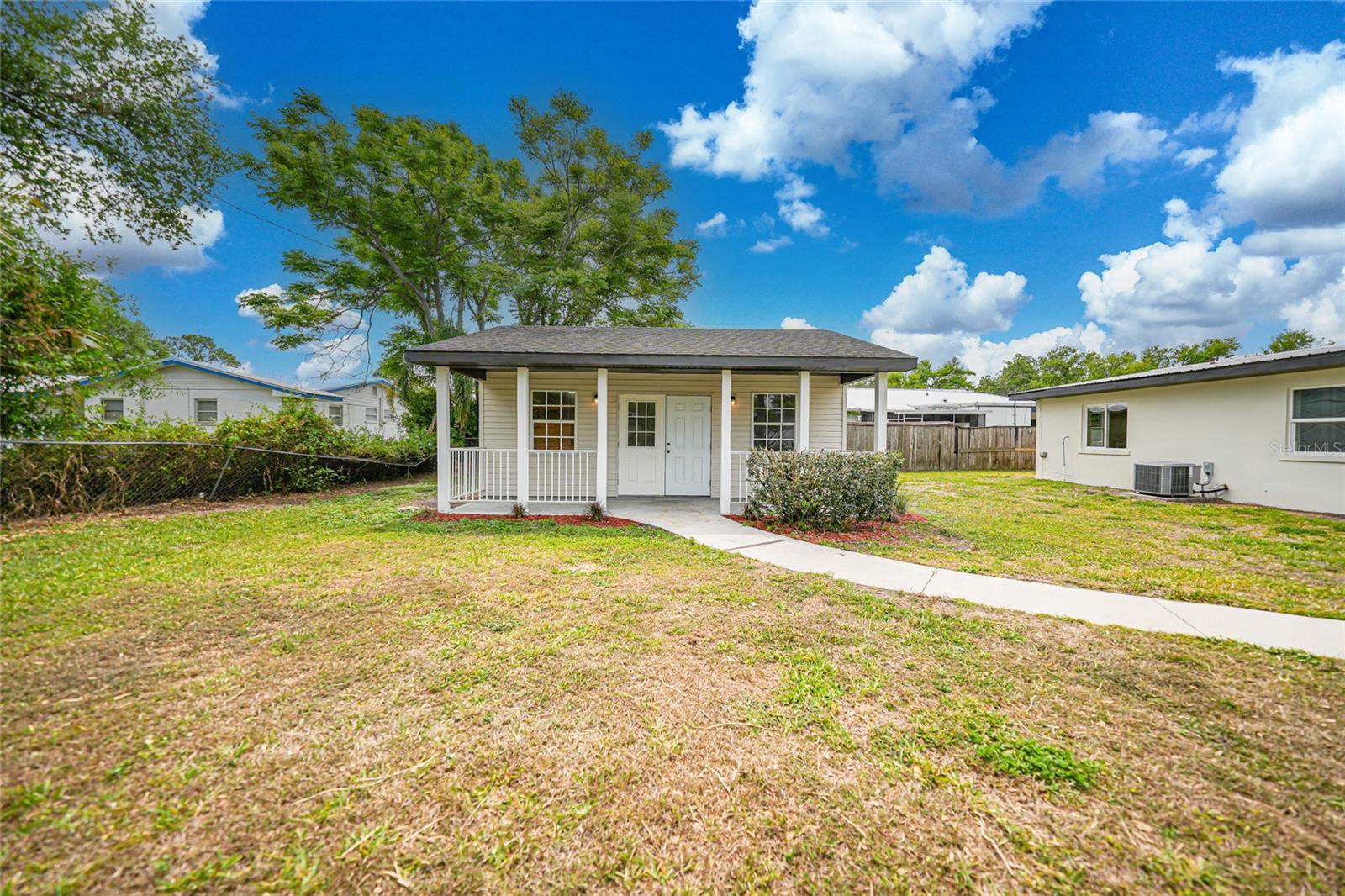 22 N JOHNSON AVE, ARCADIA, FL, 34266