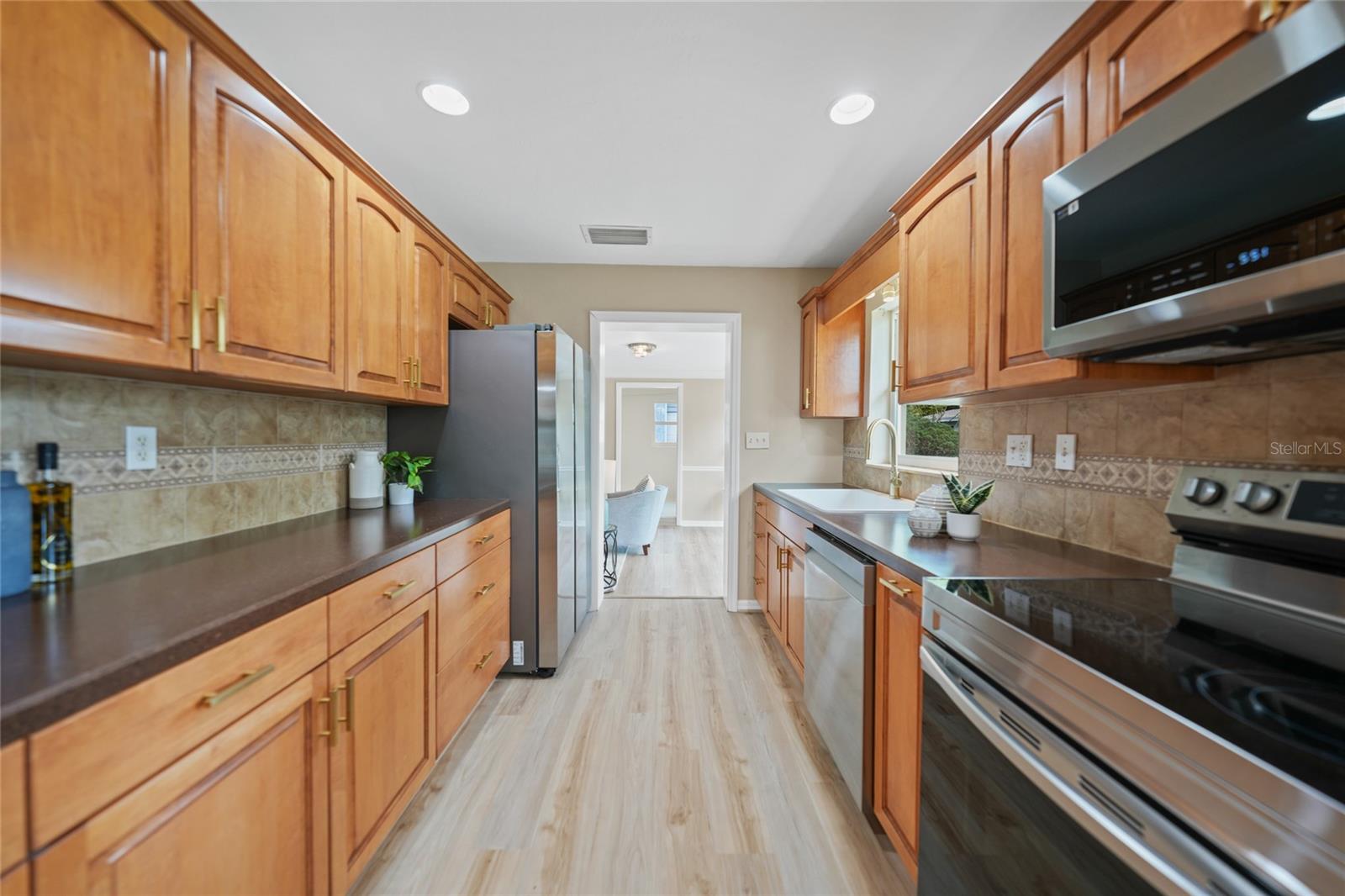 22 N JOHNSON AVE, ARCADIA, FL, 34266