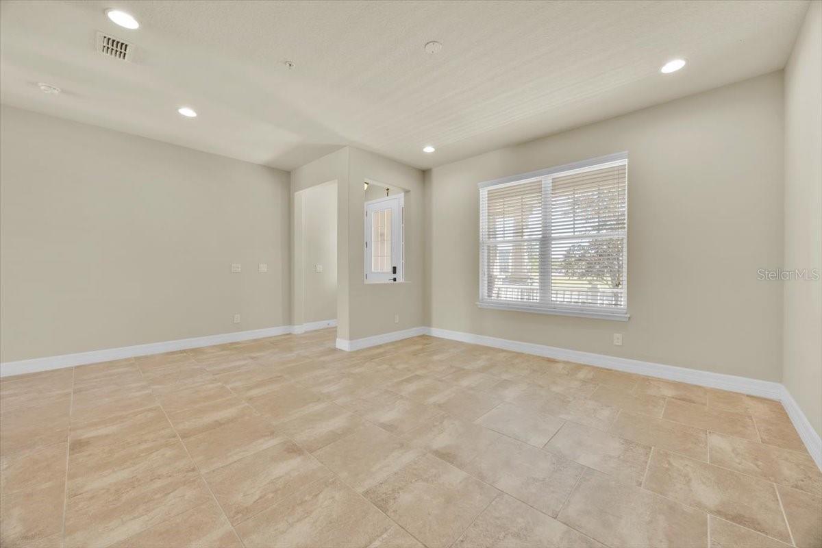 8391 LOVETT AVE, ORLANDO, FL, 32832