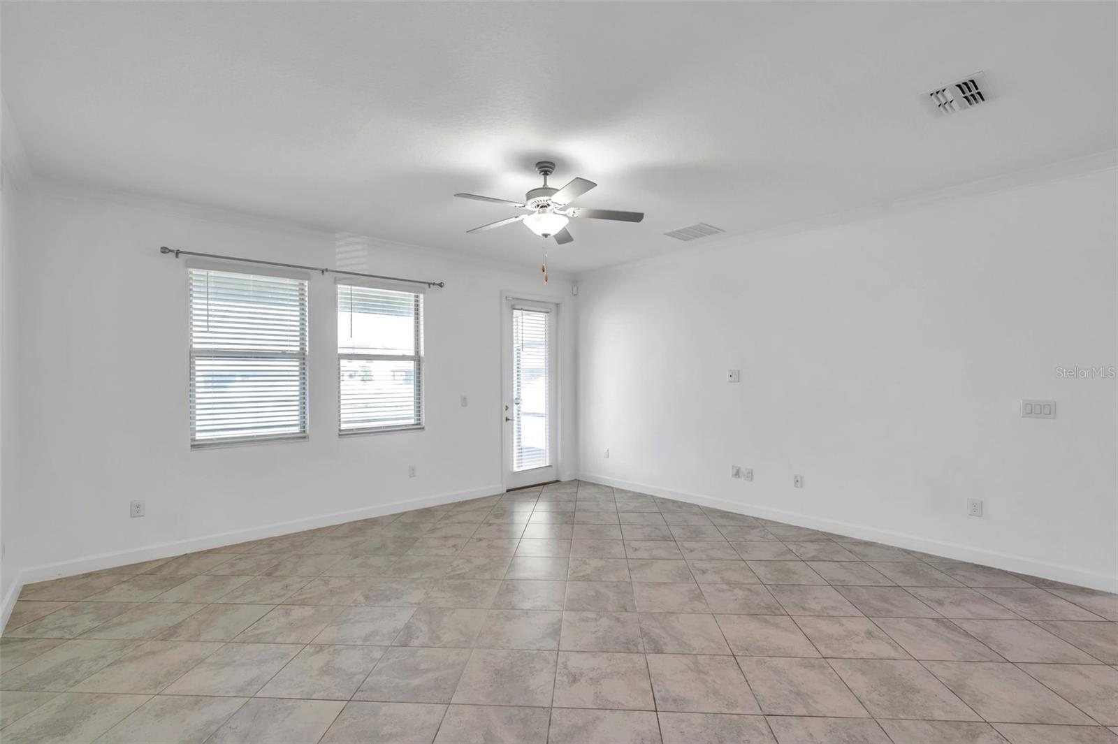 11820 SUNBURST MARBLE RD, RIVERVIEW, FL, 33579