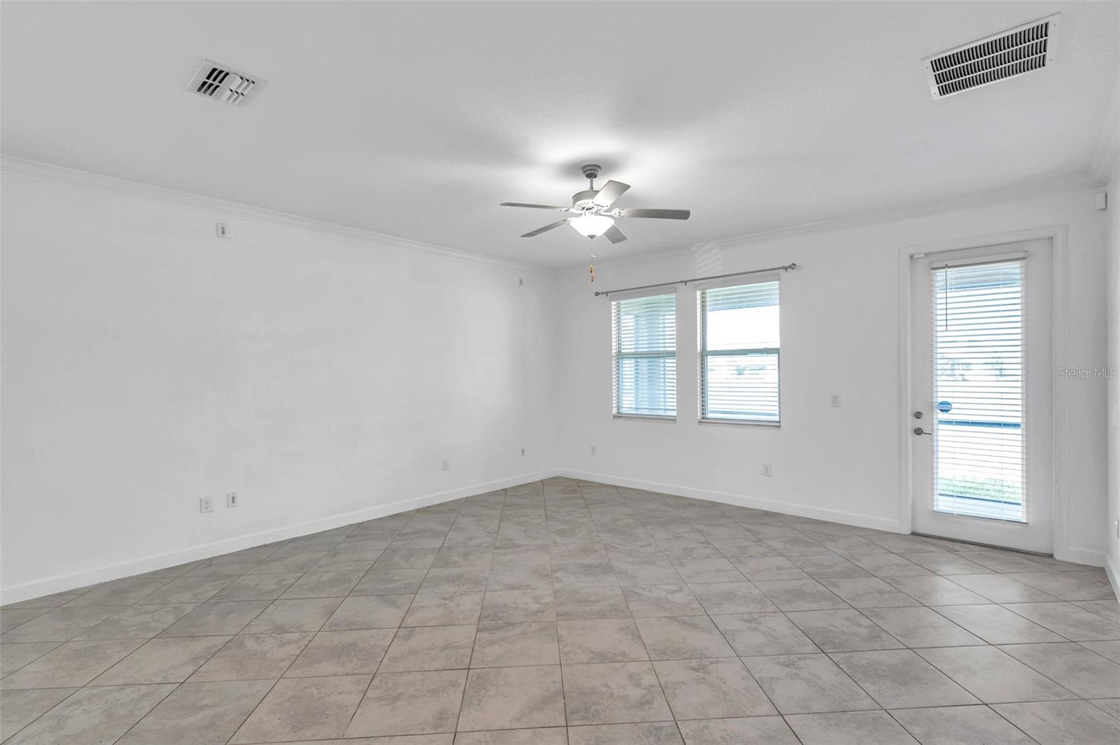 11820 SUNBURST MARBLE RD, RIVERVIEW, FL, 33579