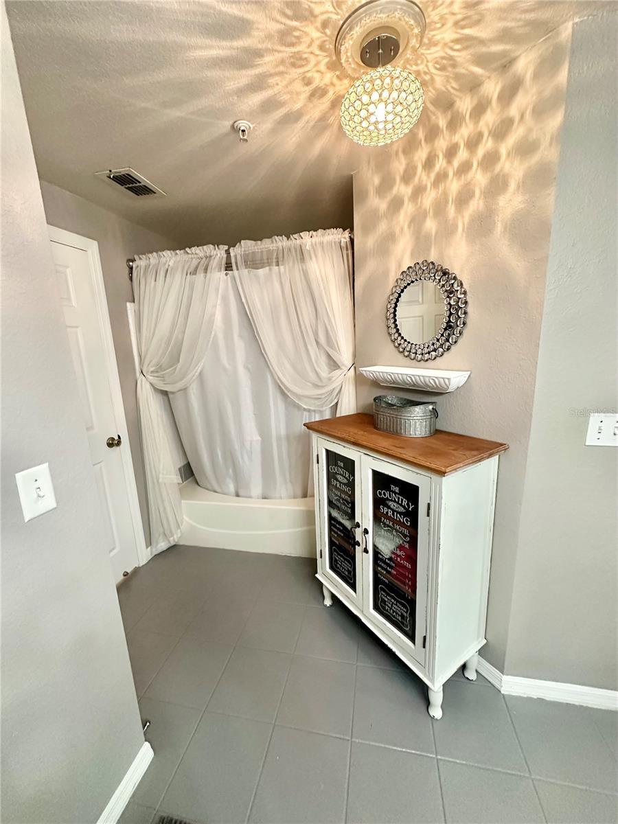 3344 CORONA VILLAGE WAY #B4, ORLANDO, FL, 32835