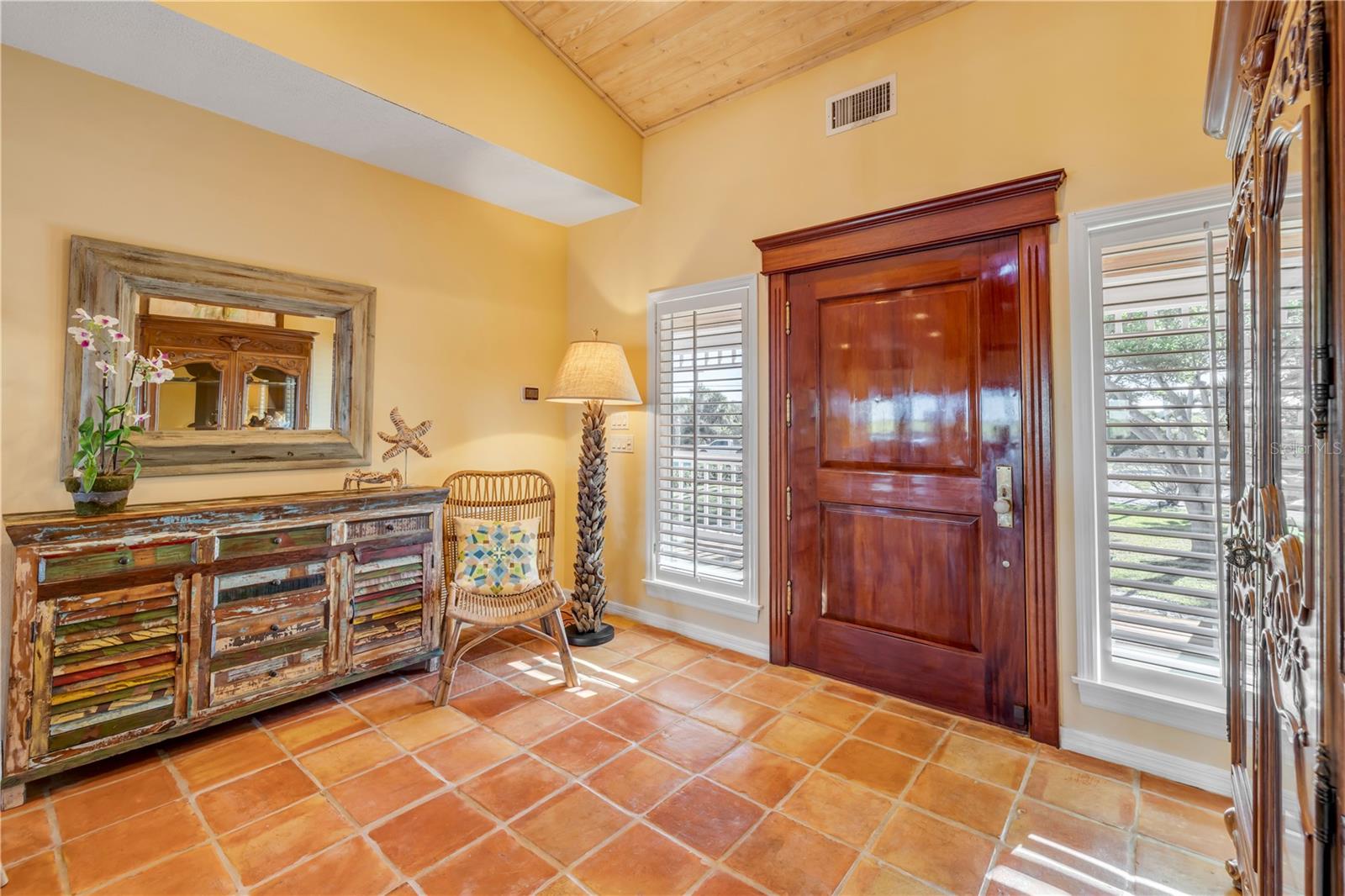 1110 N PENINSULA AVE, NEW SMYRNA BEACH, FL, 32169