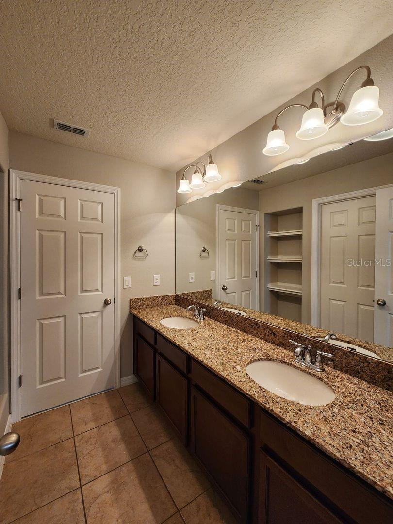 5344 DOVE TREE ST, ORLANDO, FL, 32811