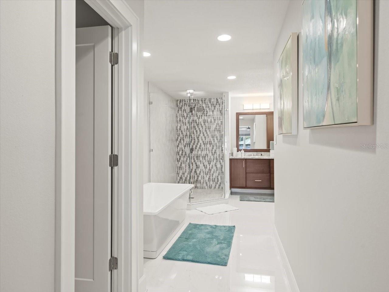 3210 STONEYBROOK LN, TAMPA, FL, 33618