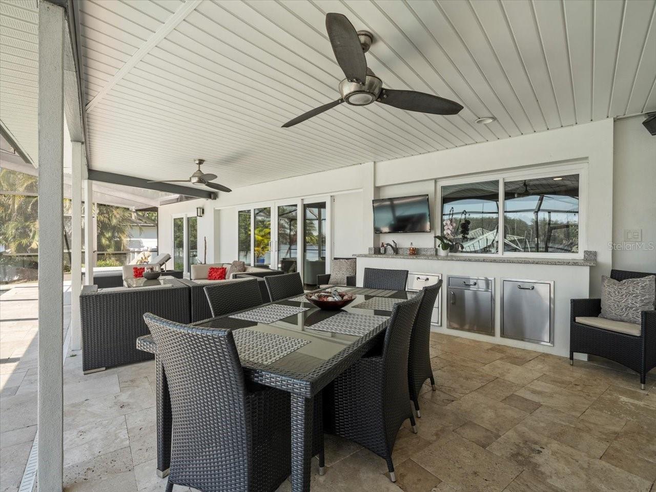 3210 STONEYBROOK LN, TAMPA, FL, 33618