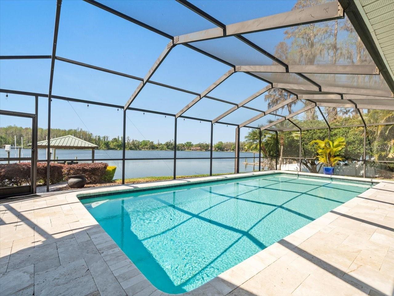 3210 STONEYBROOK LN, TAMPA, FL, 33618