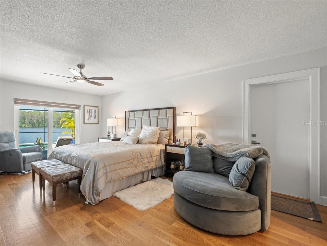 3210 STONEYBROOK LN, TAMPA, FL, 33618